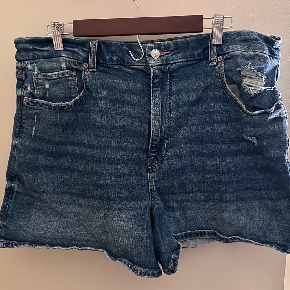 AE Curvy Denim Mom Shorts